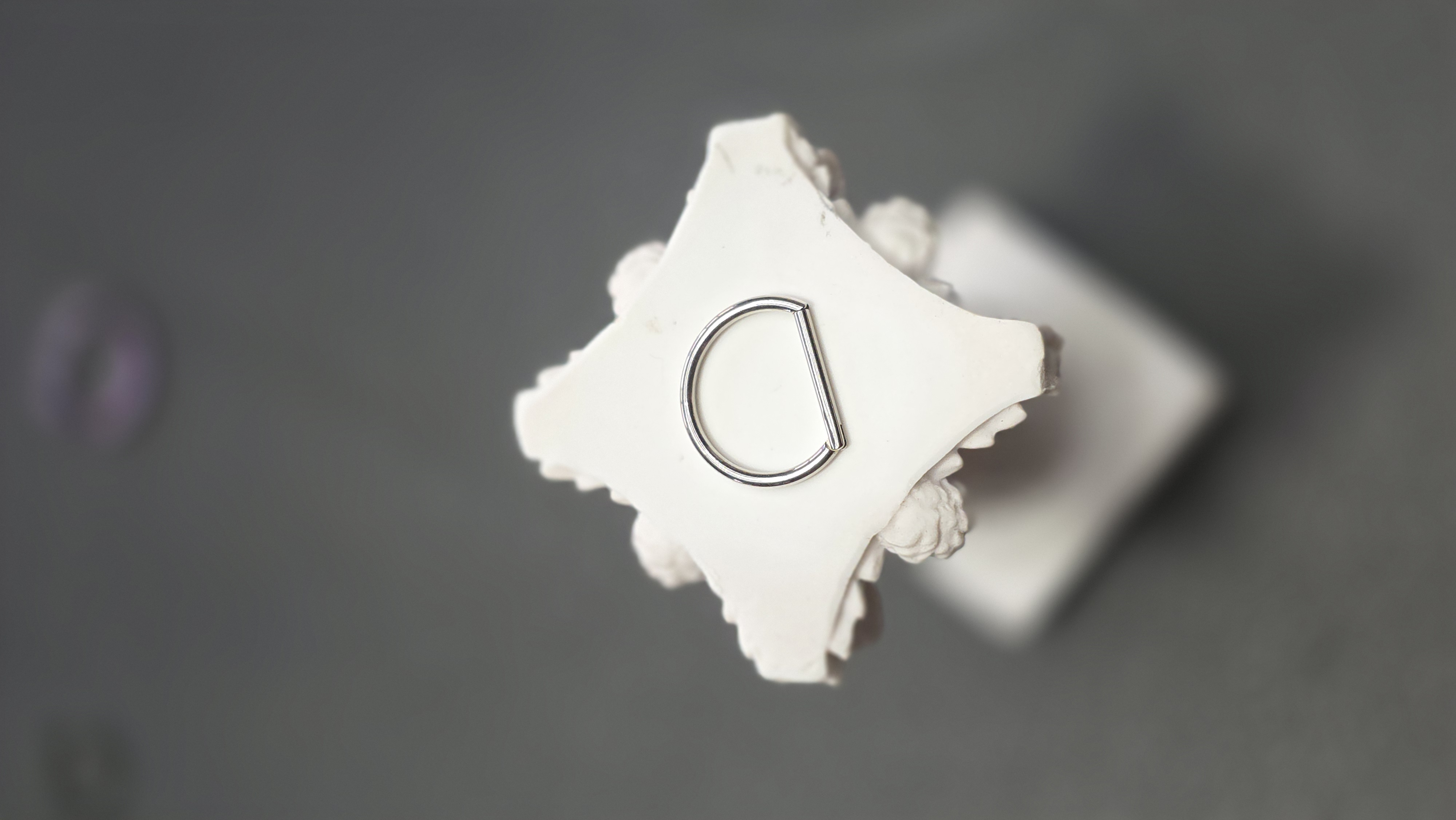 Argolla de Titanio Clicker