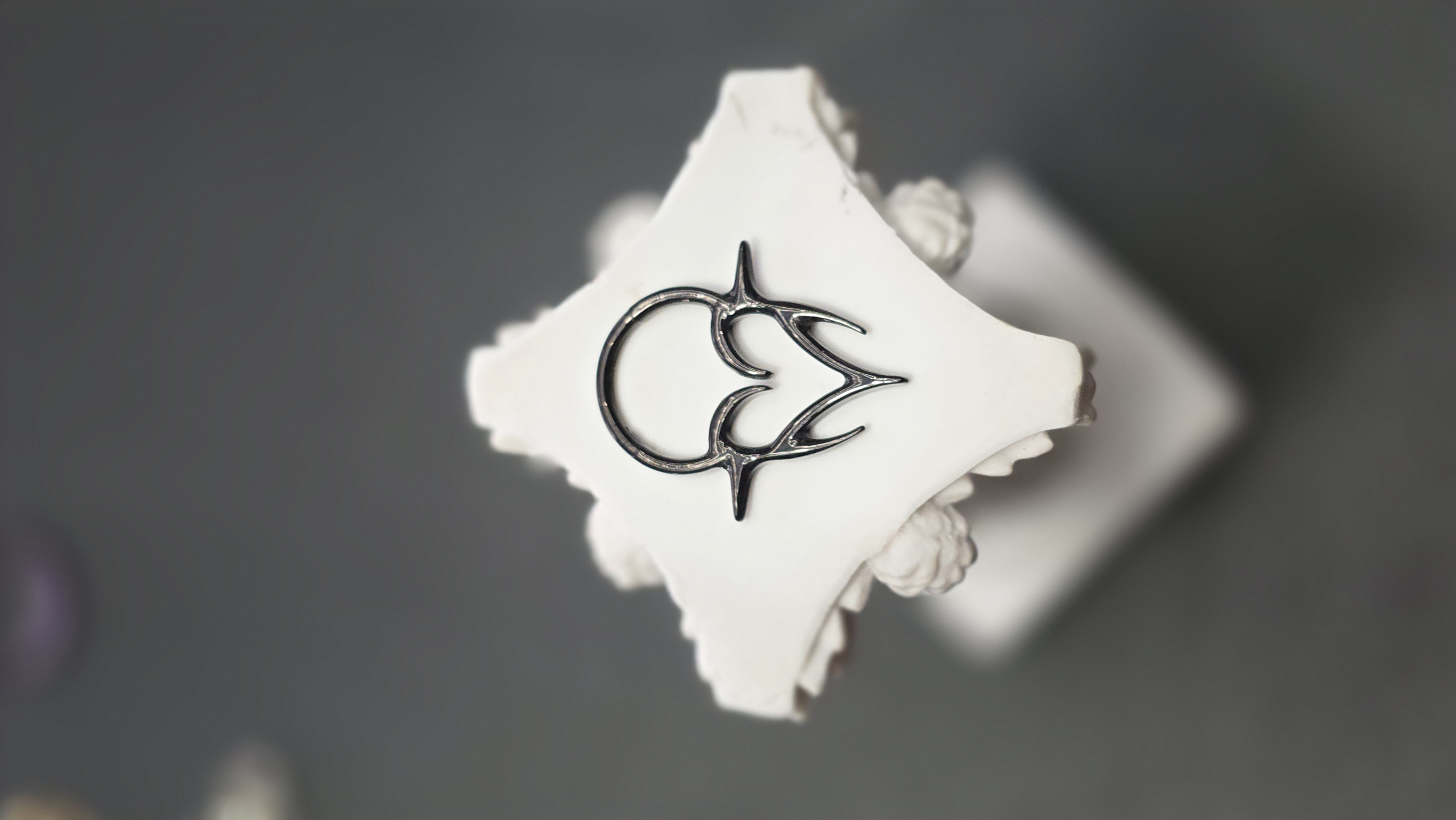 Argolla de Titanio Clicker Corazón NeoTribal