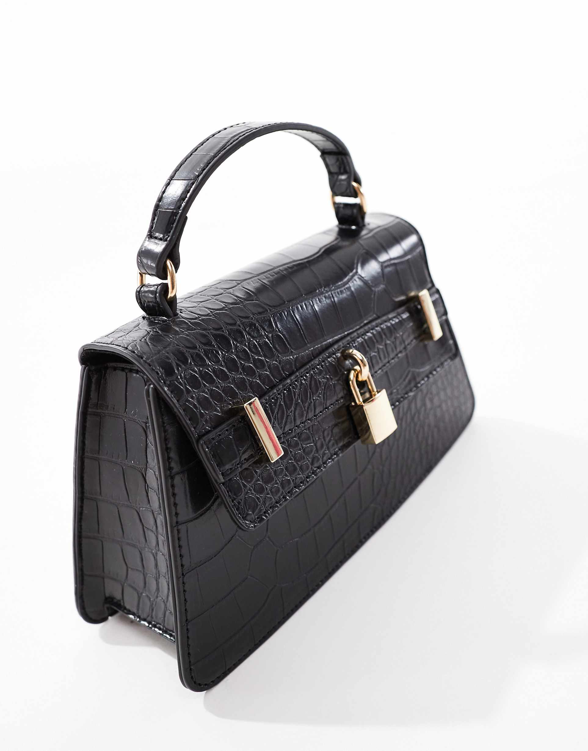 Sac à main en cuir noir