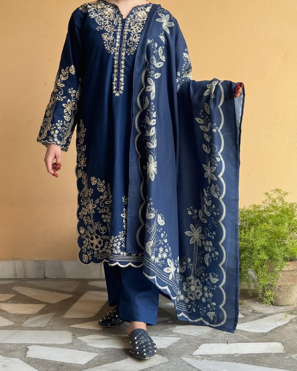 Embroidered Blue Traditional Pakistani suit 