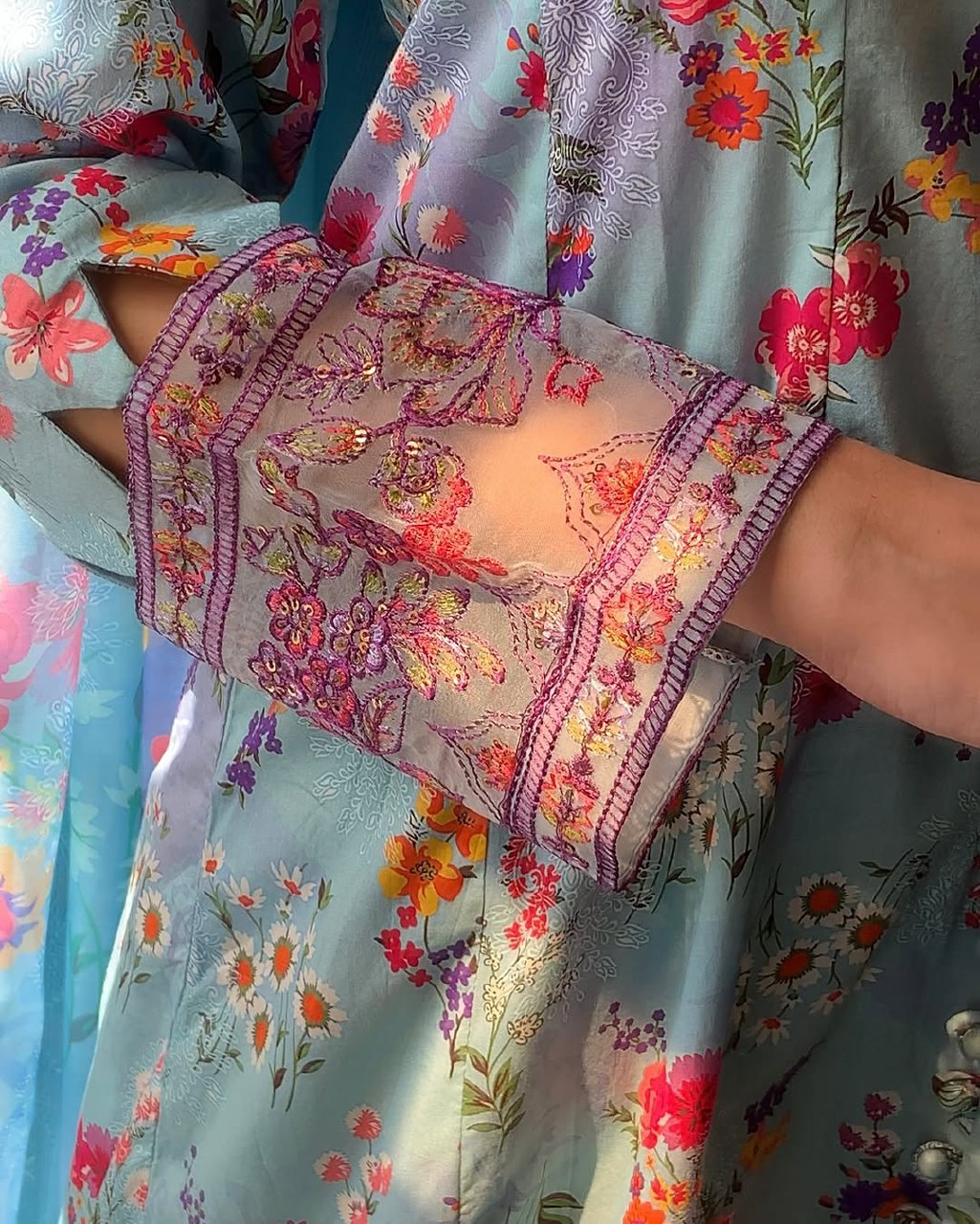 Floral Blue Traditional Pakistani Suit 