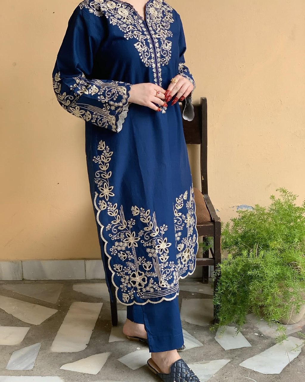Embroidered Blue Traditional Pakistani suit 
