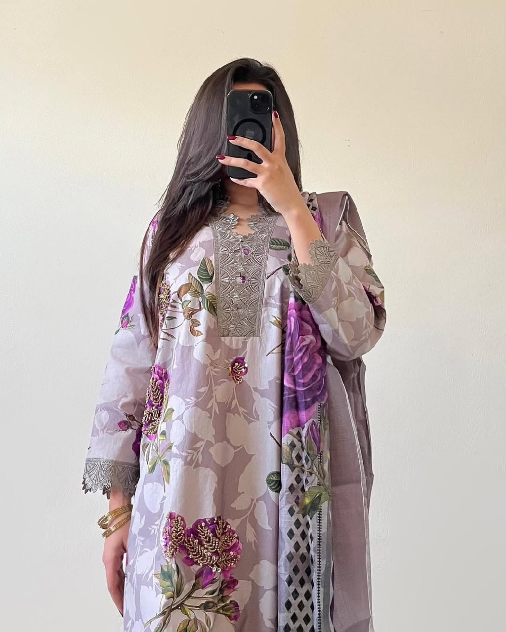 Elegant Floral Pakistani Suit 