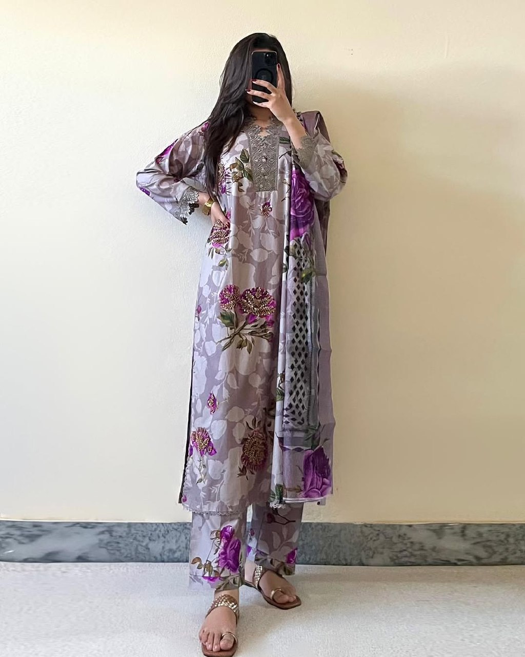 Elegant Floral Pakistani Suit 