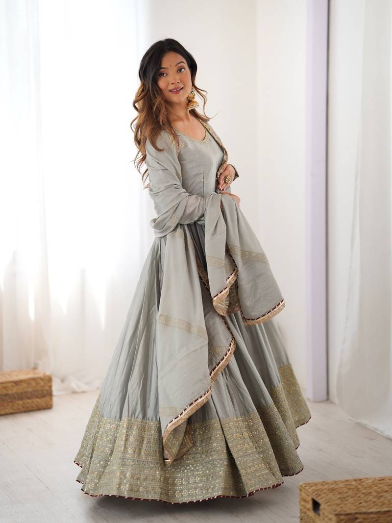 Elegant Anarkali Gown Set 
