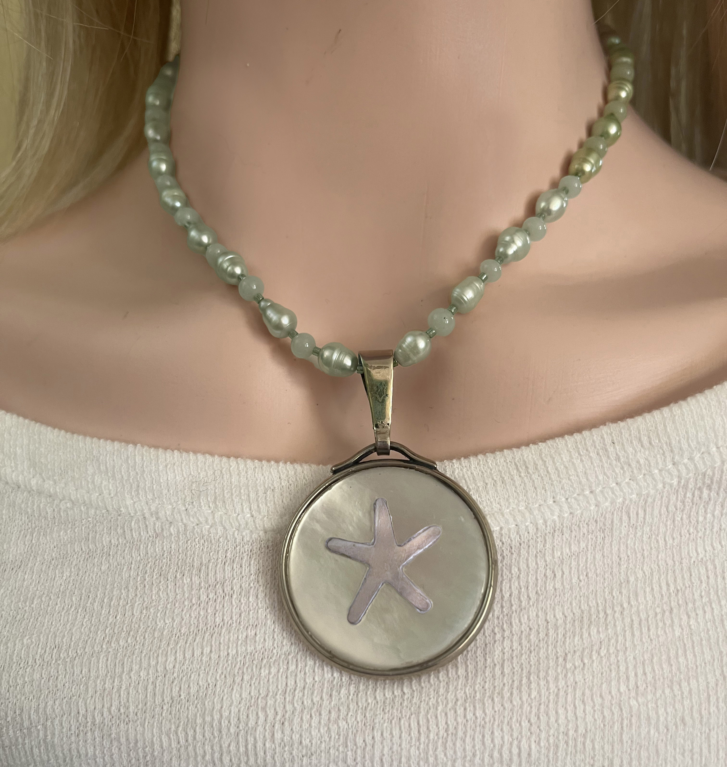 Starfish Mother of Pearl Pendant Necklace