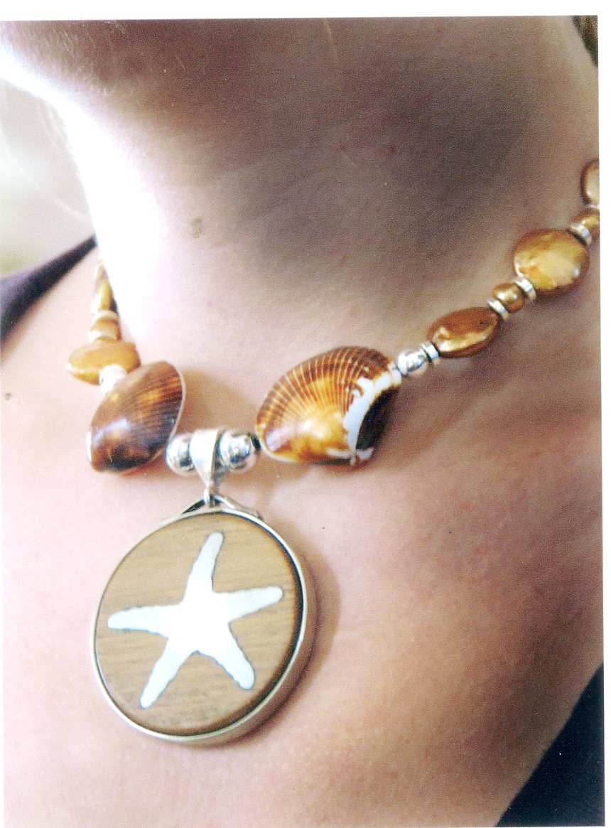 Starfish Pendant on Freshwater Pearls and Shells Choker Necklace