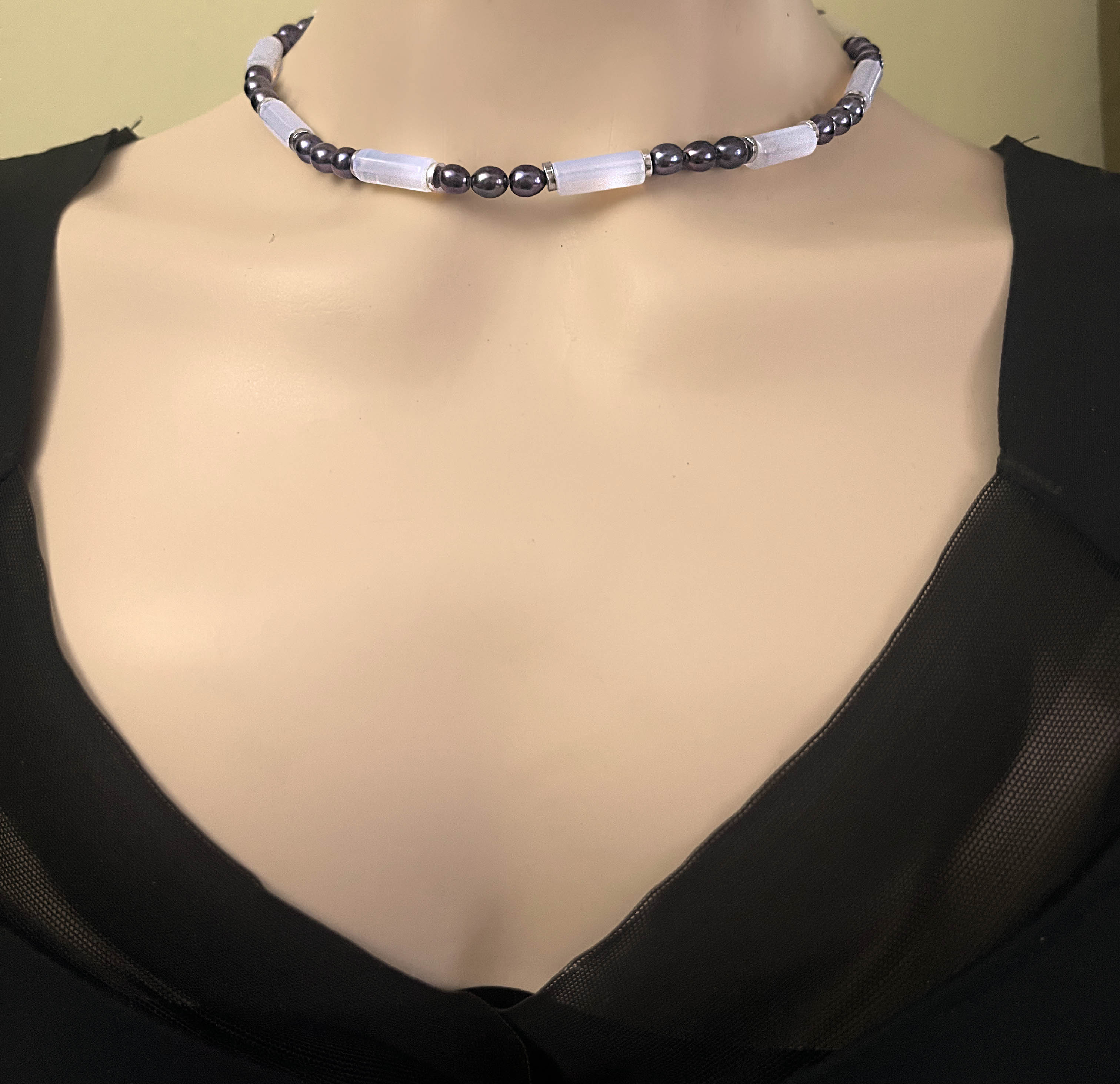 Moonstone and Pearls Choker Necklace