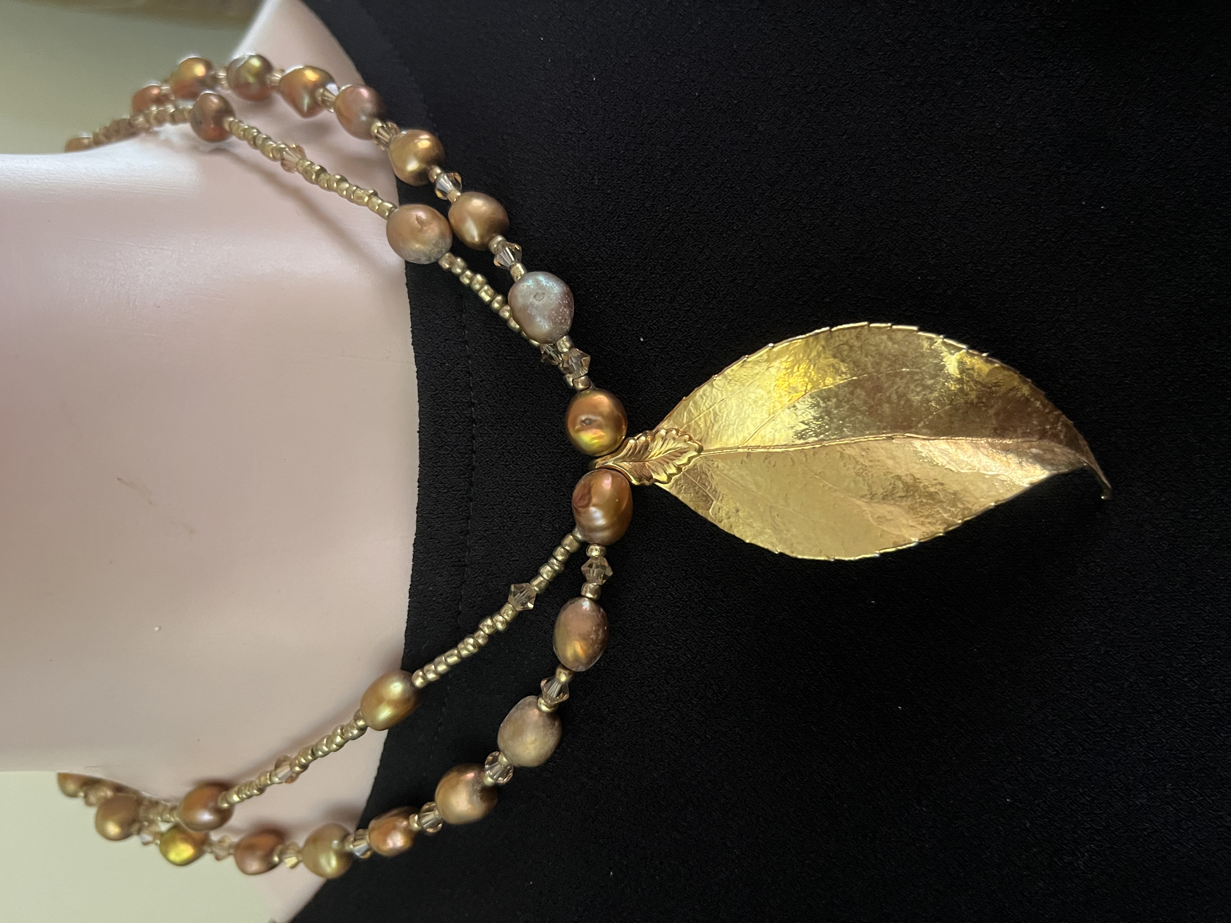 Golden Leaf Pearl Necklace