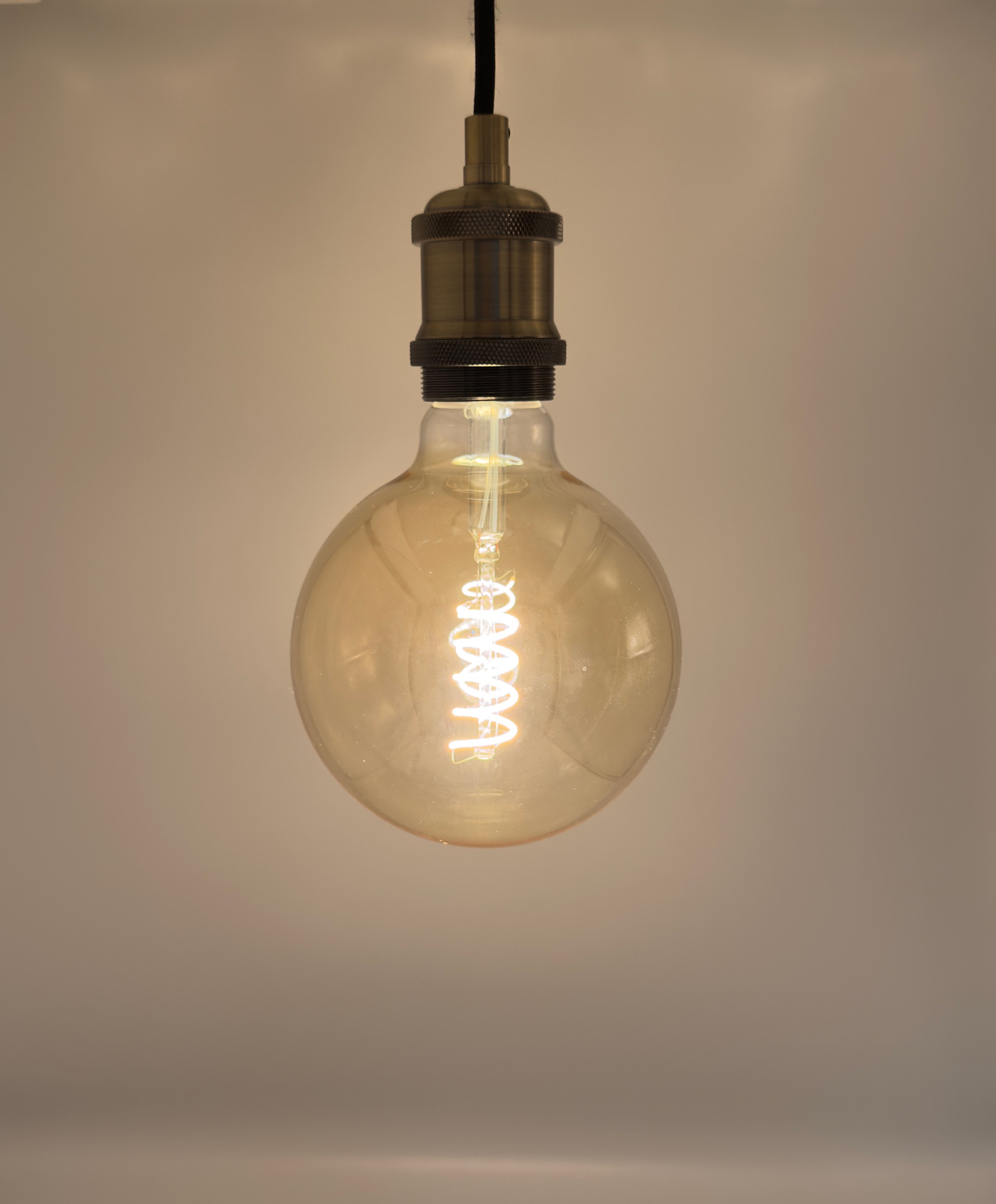 DC-F123, CLEAR GLASS BULB, Dimmable LED E27 Filament