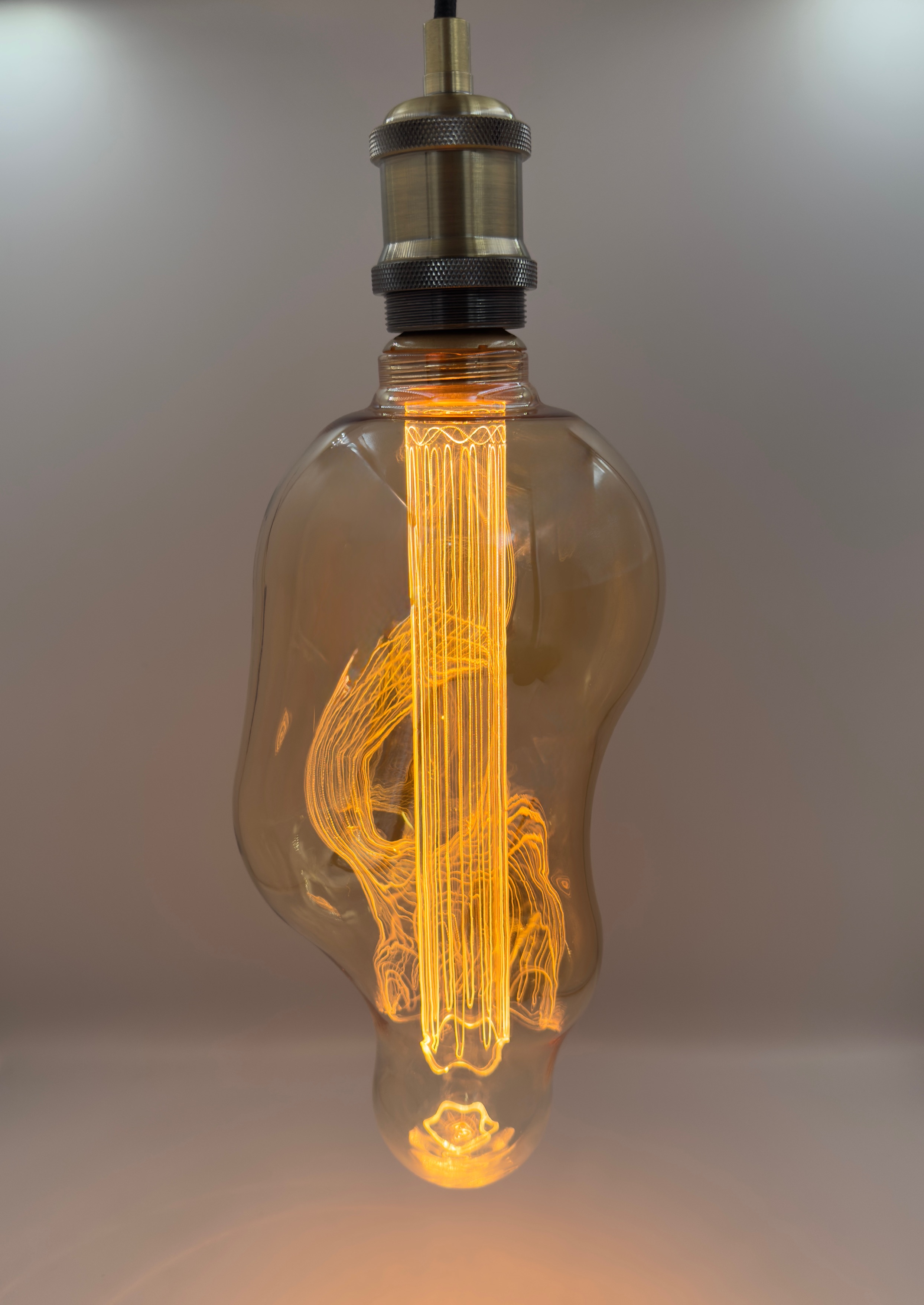 DC-F105 - CLASSIC PATTERN CLEAR GLASS BULB