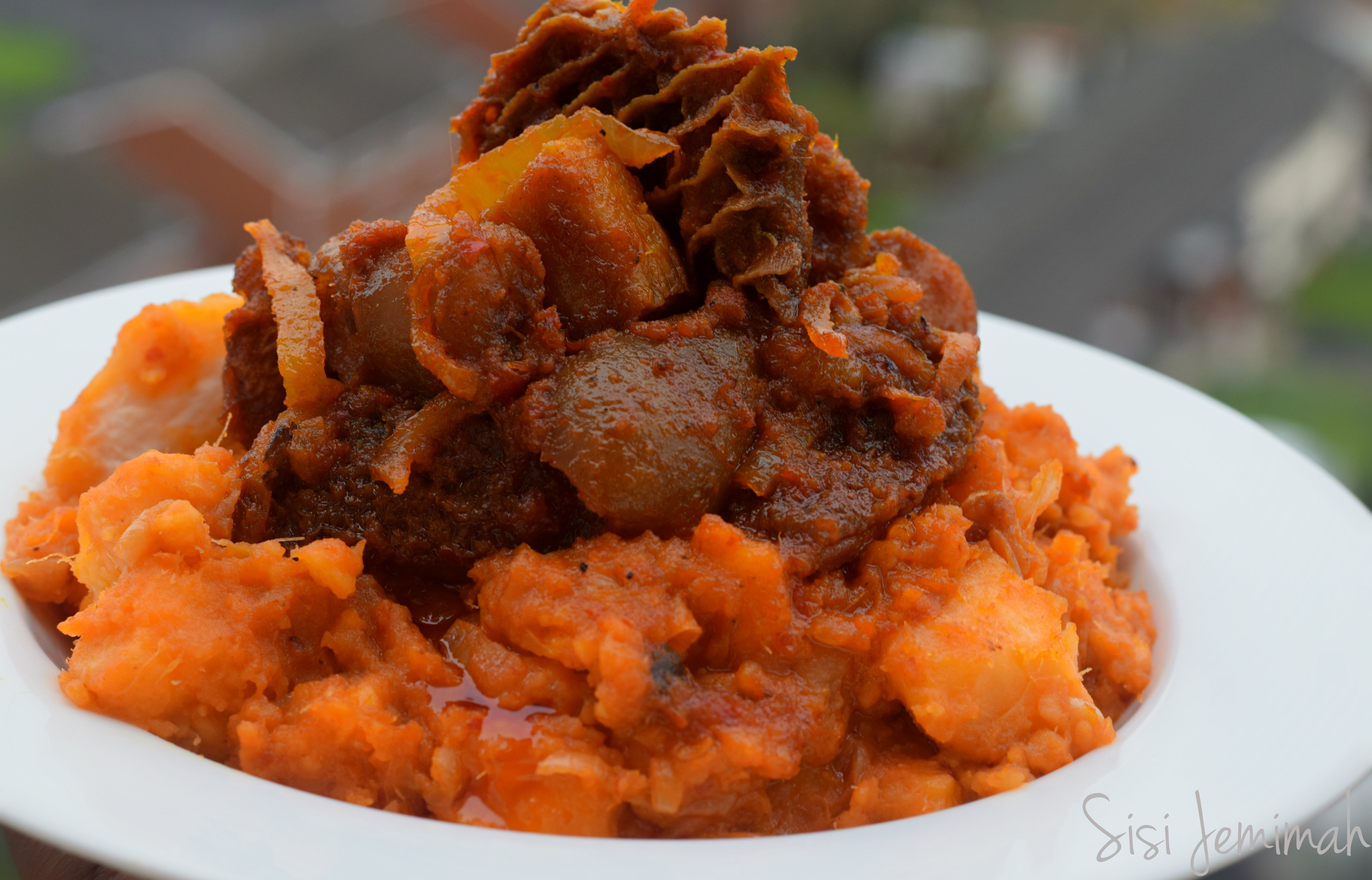 Yam Porridge with Assorted Meat