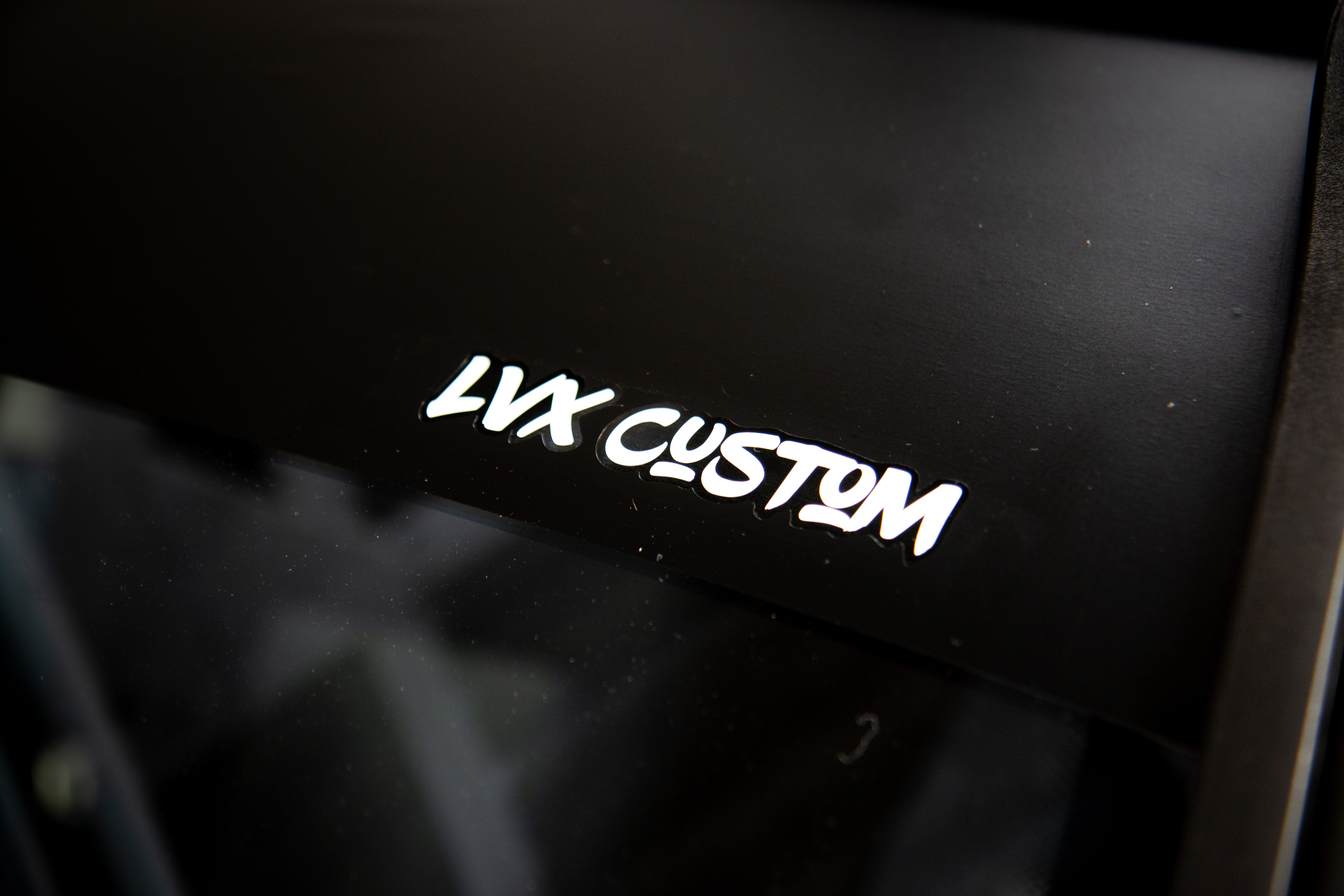 "LVX CUSTOM" Signature sunstrip