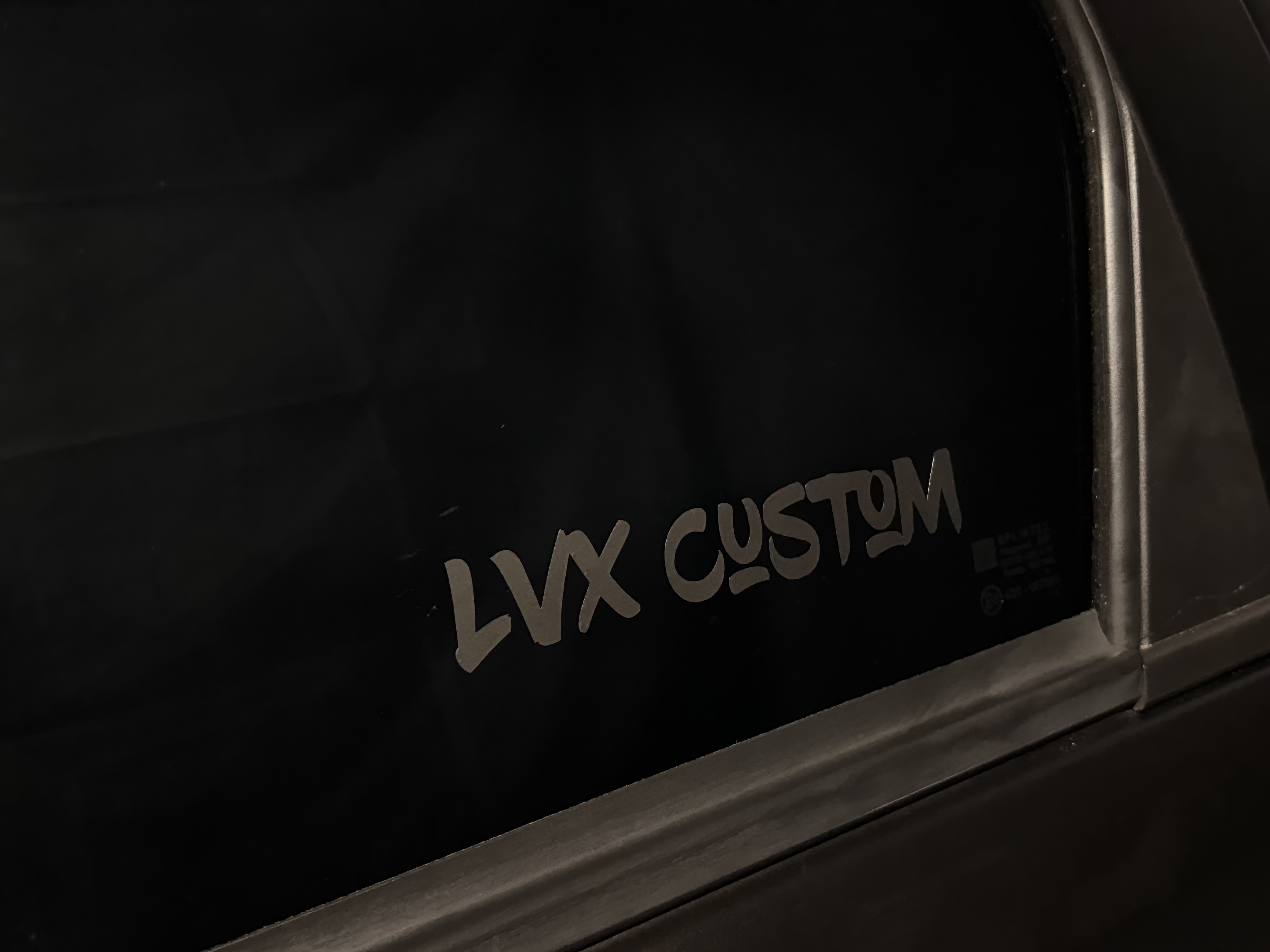 "LVX CUSTOM Tag"