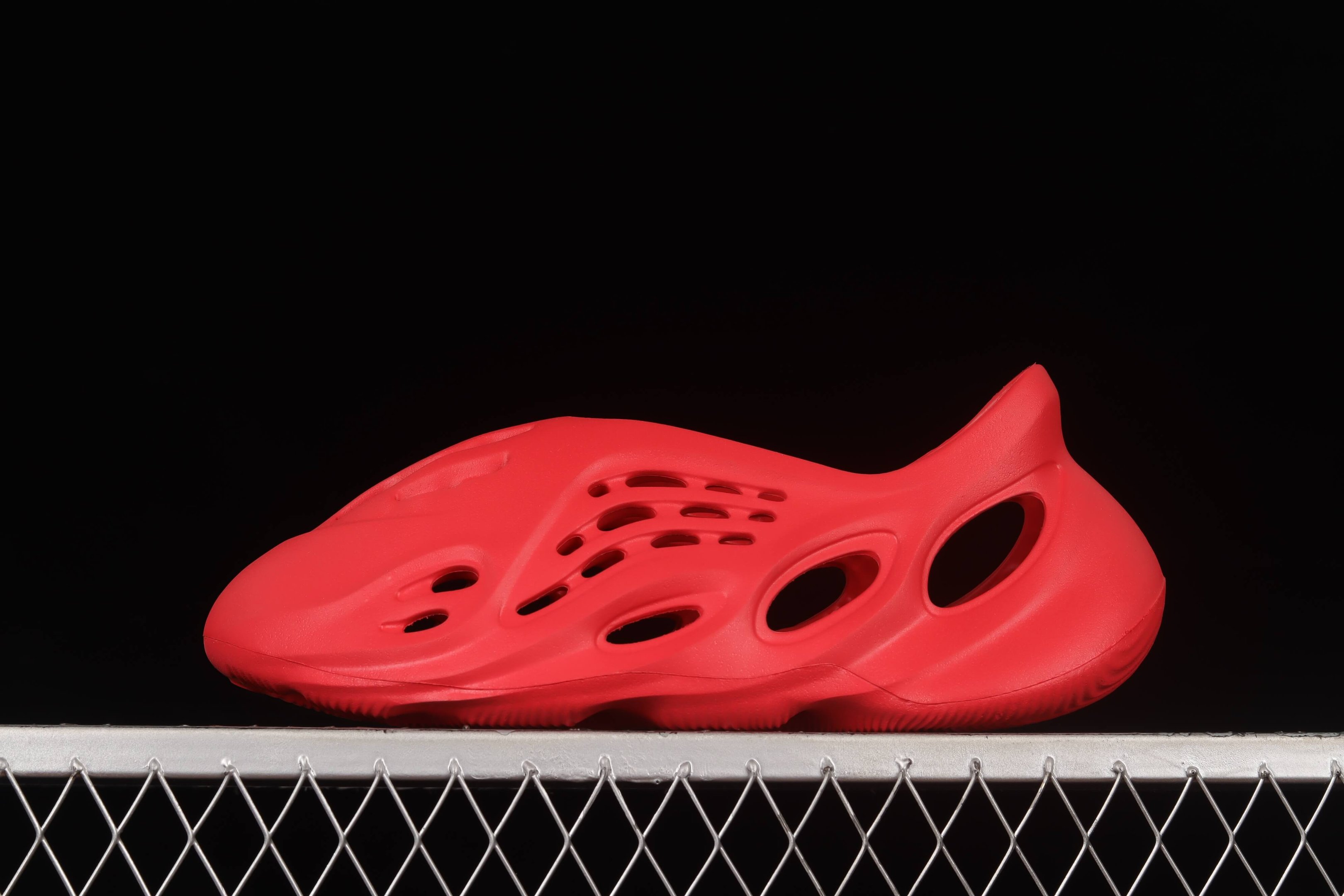 Yeezy Foam runner ararat Red