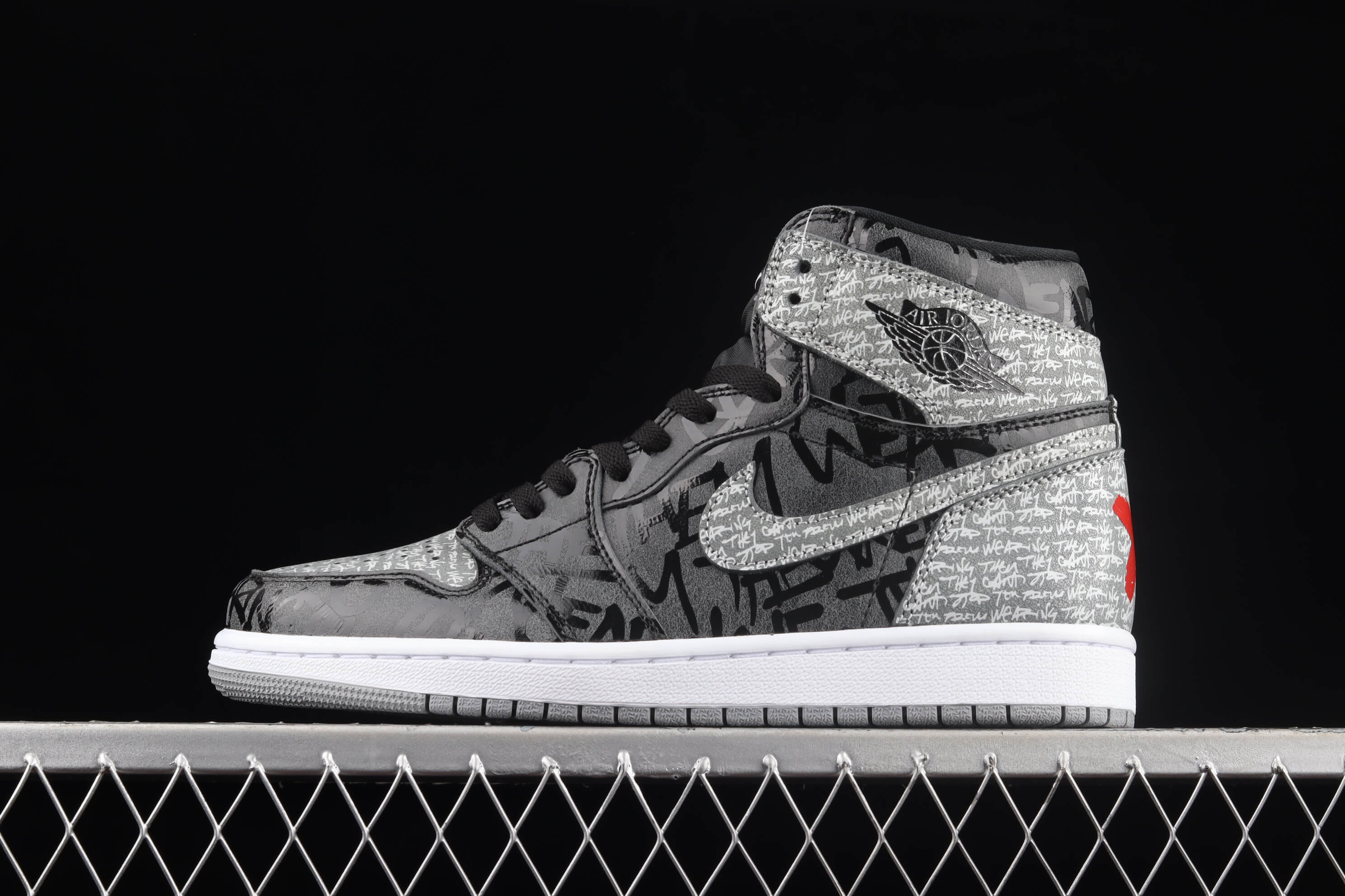 NK Air Jordan 1 High OG Rebellioinaire AJ1