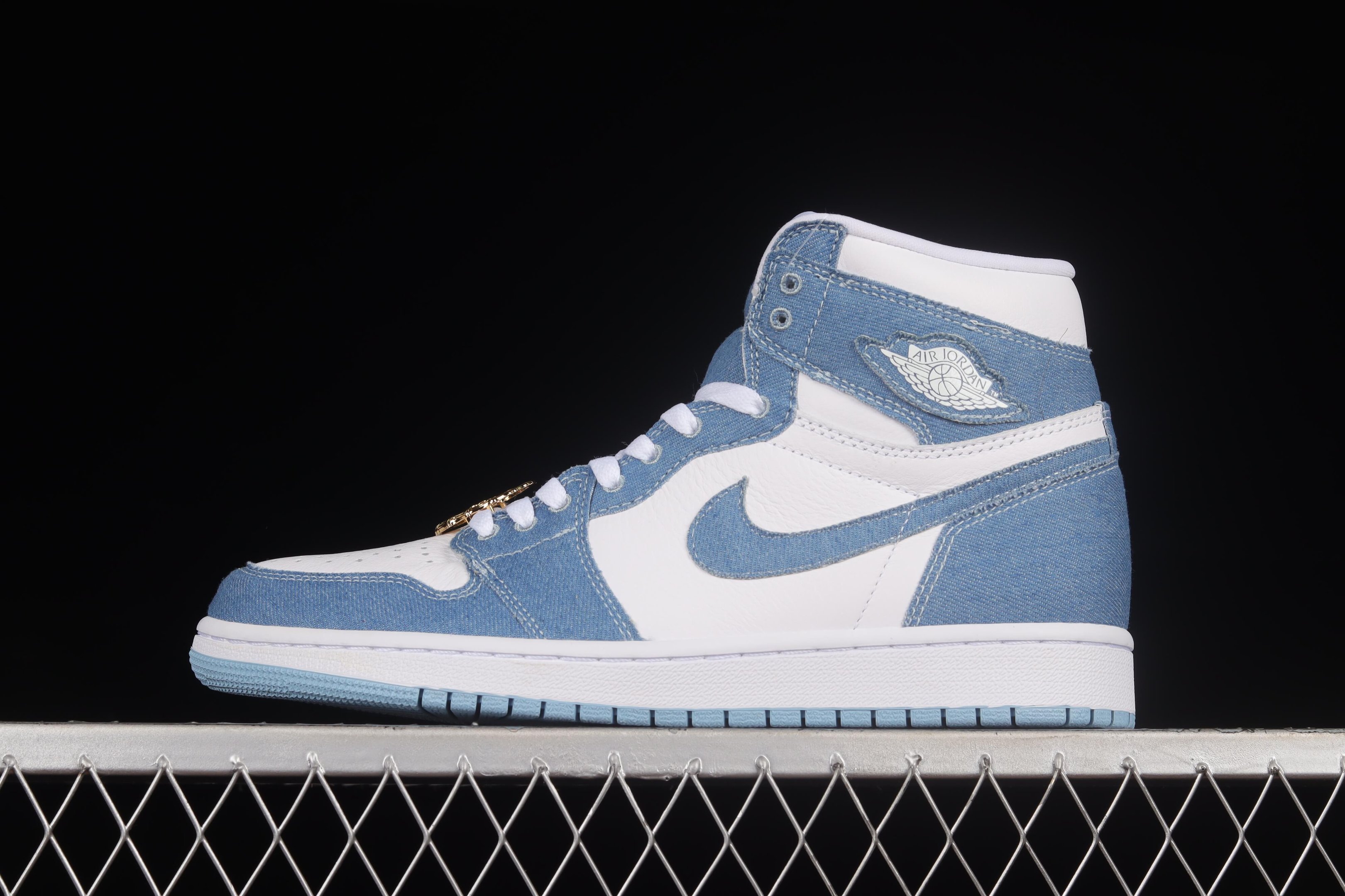 NK Air Jordan 1 High OG WMNS Denim AJ1