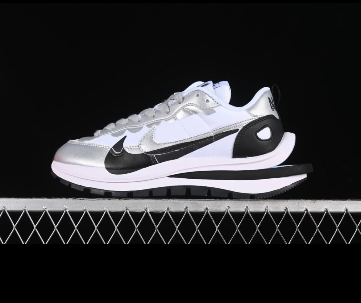 Nk sacai x vaporwaffle 3.0 white