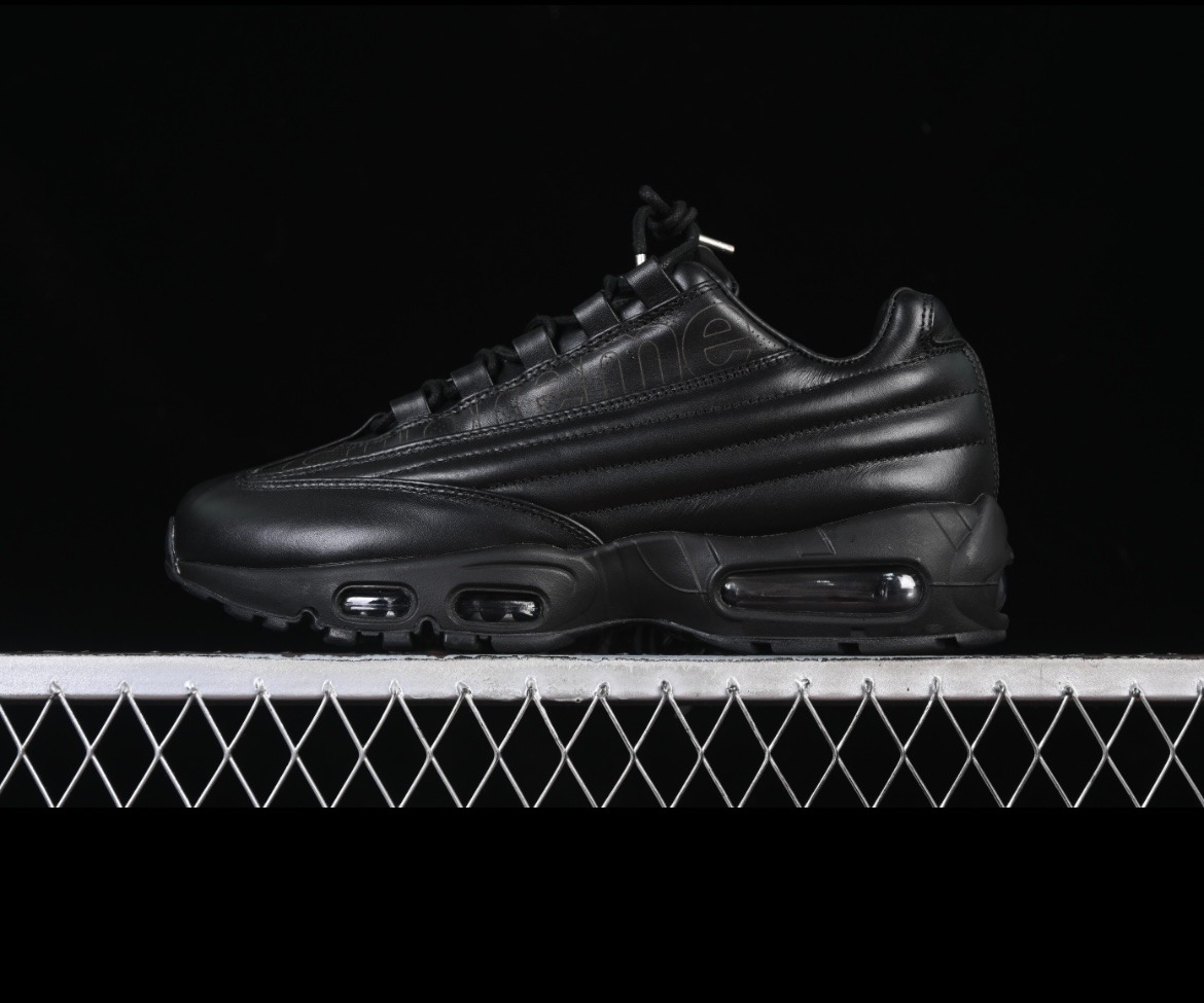Nk air max 95 lux x supreme black