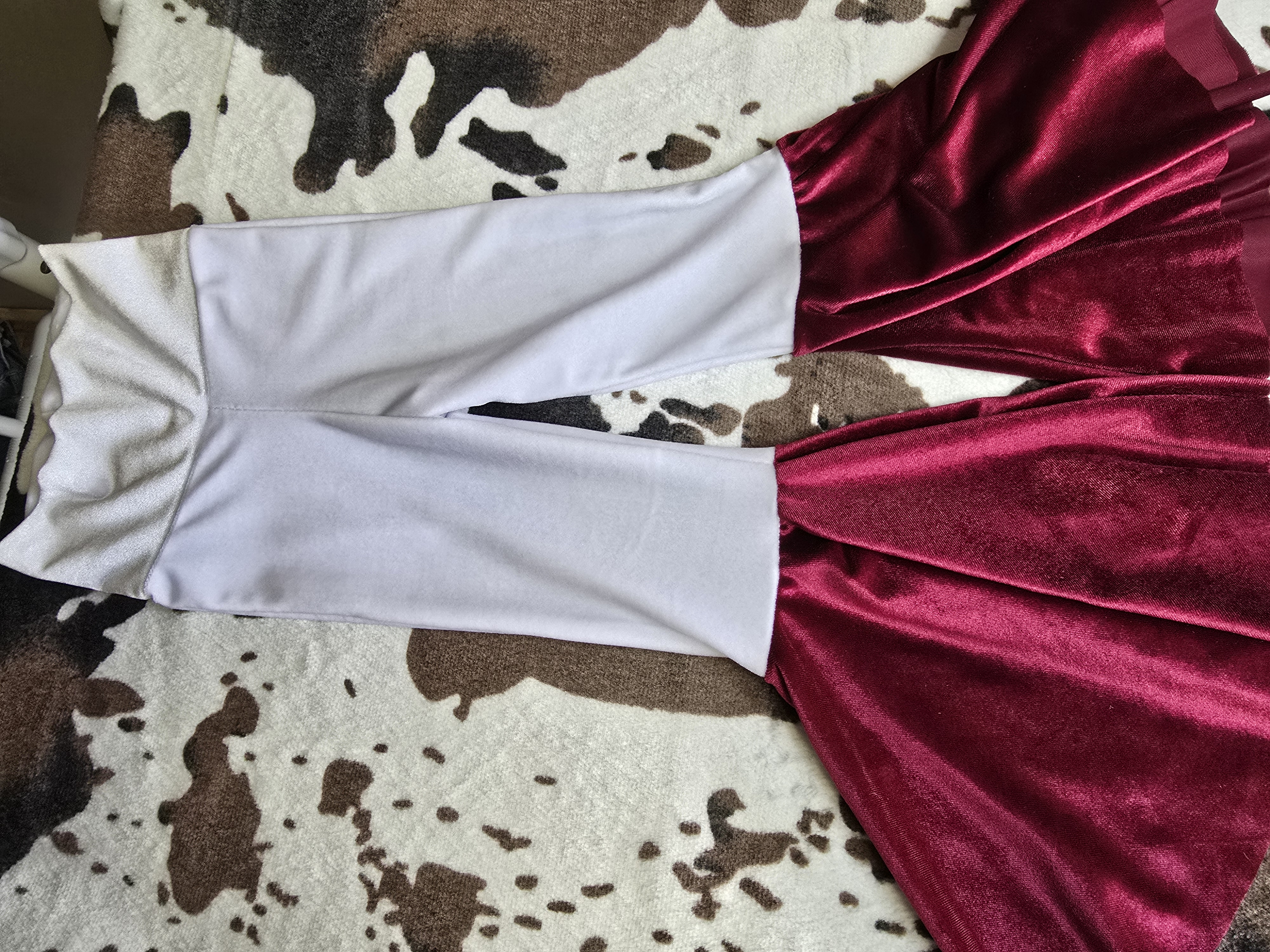 Snow White Velvet Bells