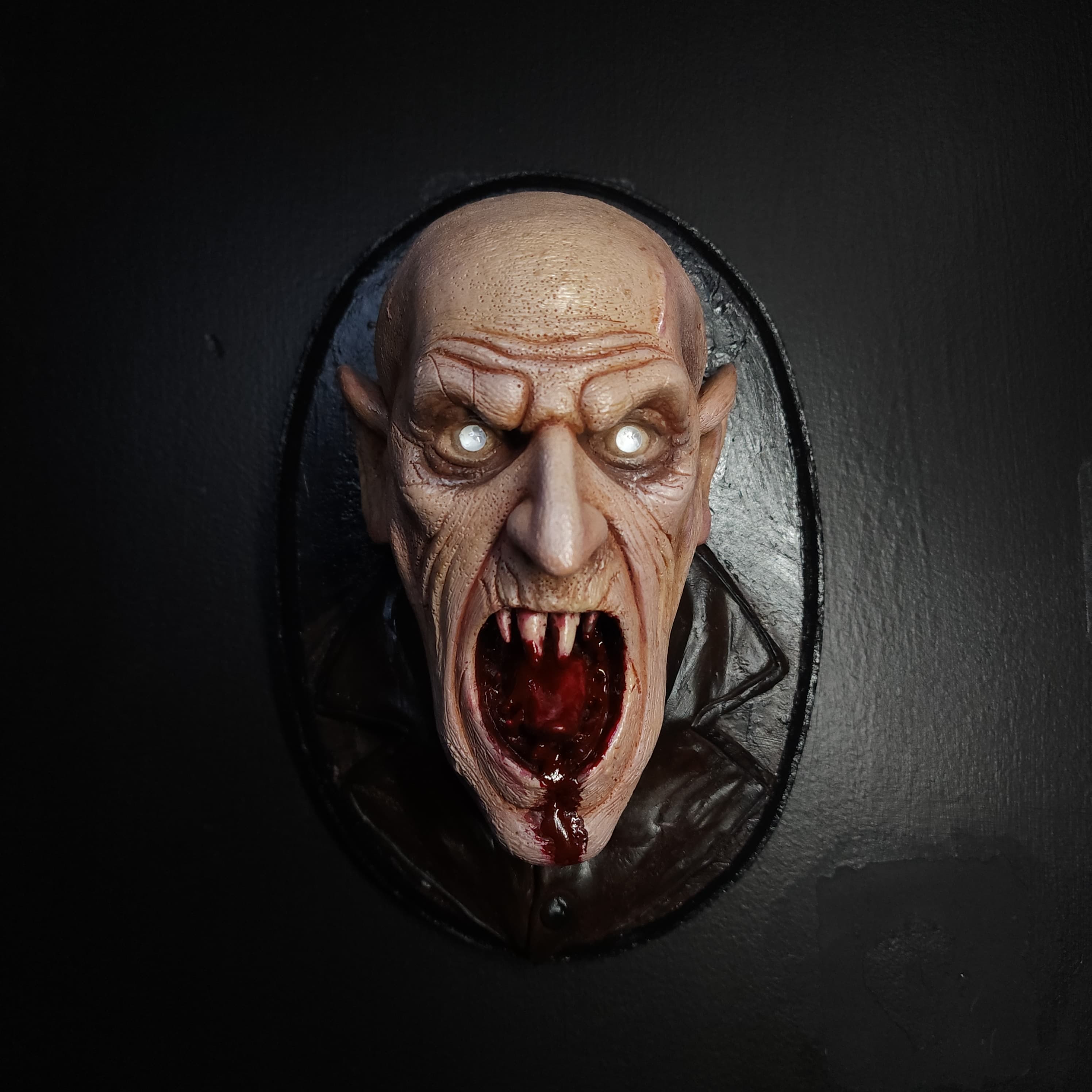 Busto tipo cuadro Nosferatu The vampire 