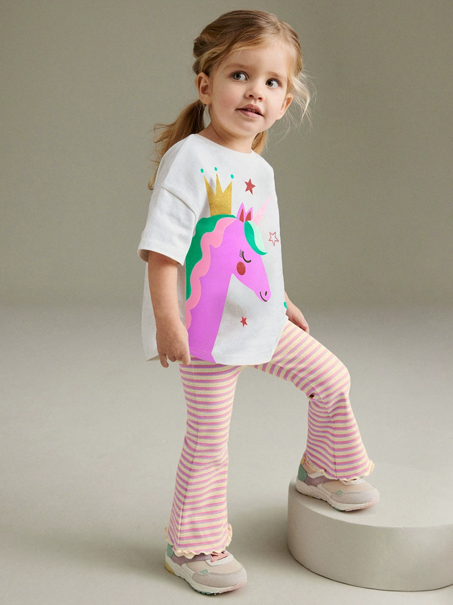 Princess-style skirt with breathable net fabric for girls, suitable for young girls.
