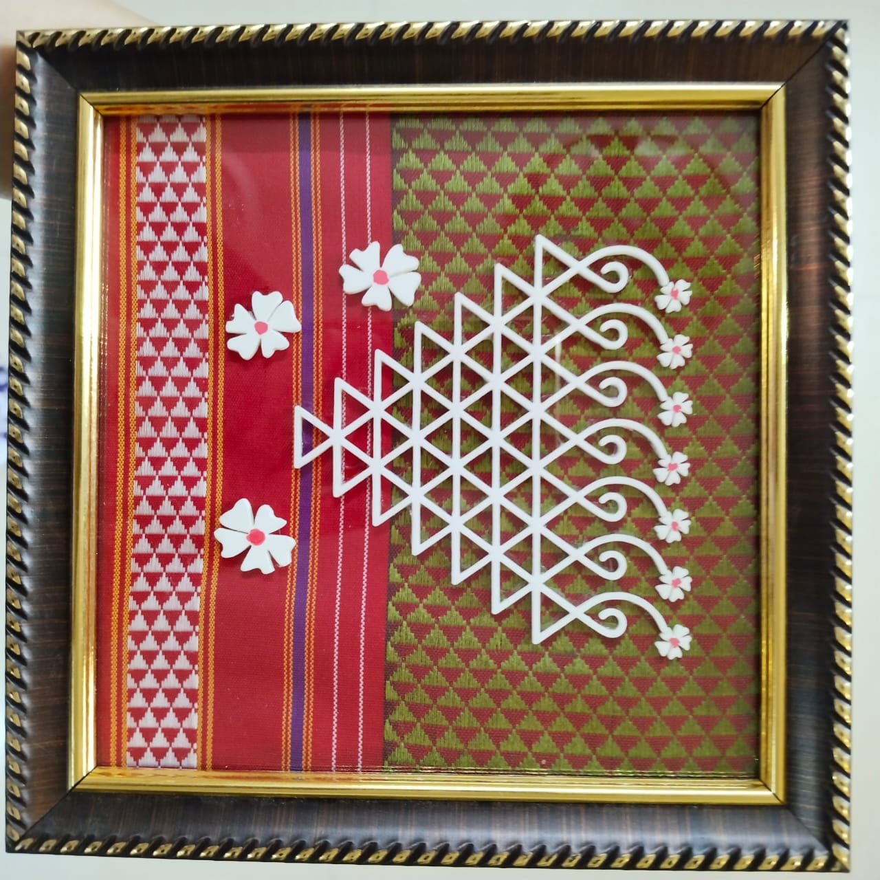 Saraswati Frame
