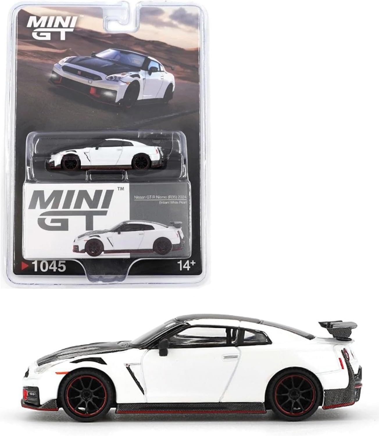 Mini GT Nissan GT-R Nismo Model Car