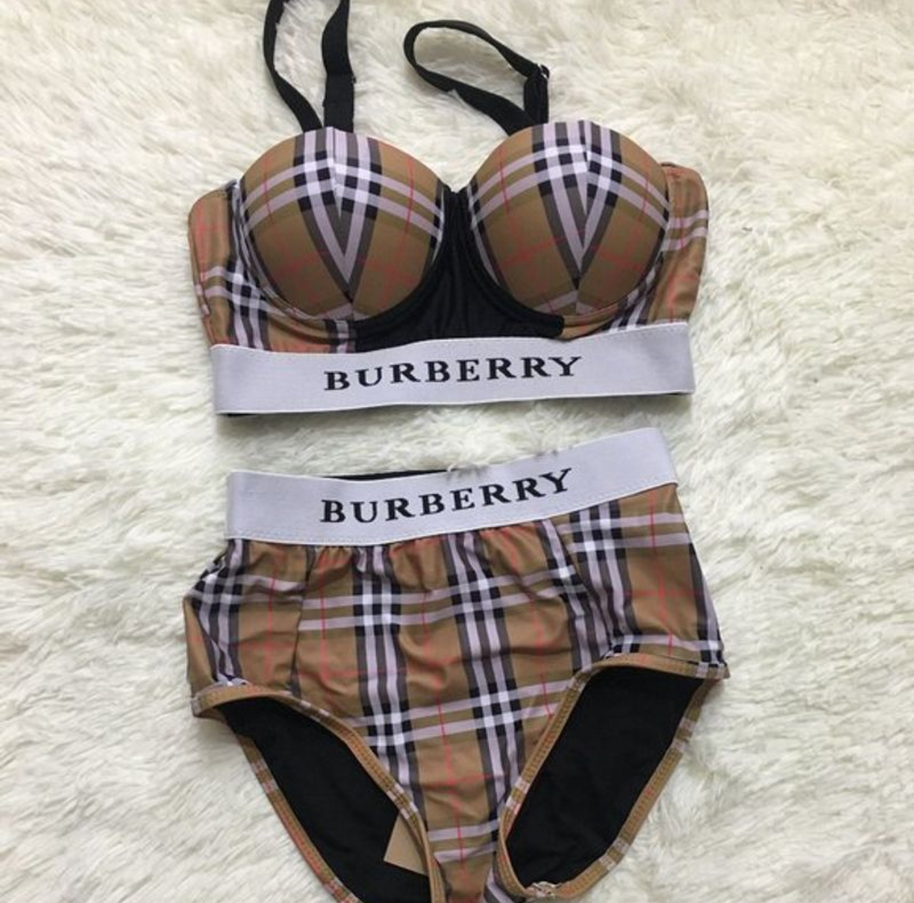 Conjunto de ropa interior
