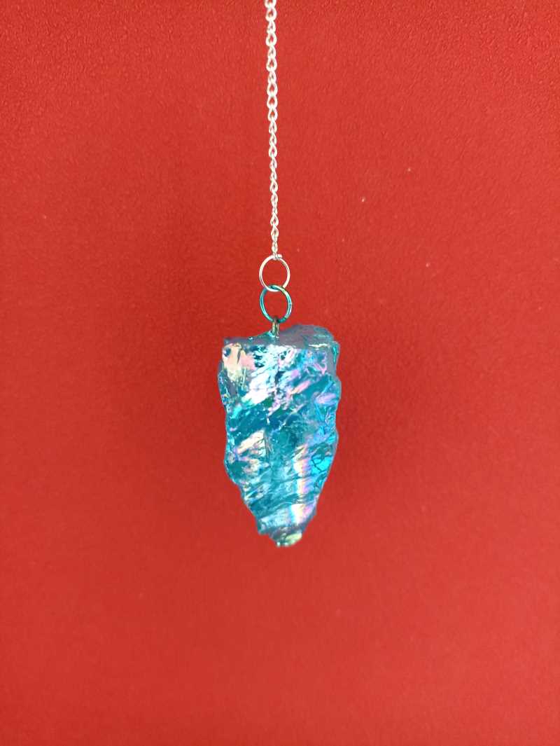 Pendule en Quartz Bleu Aqua Aura Brut