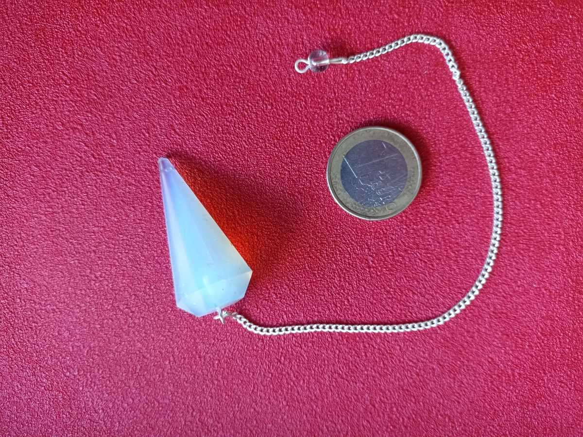 Pendule Facetté en Opaline