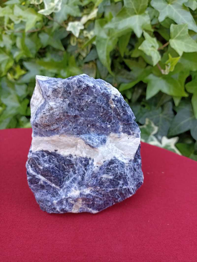 Sodalite brute