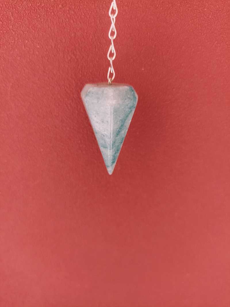 Pendule à facettes en Quartz Bleu
