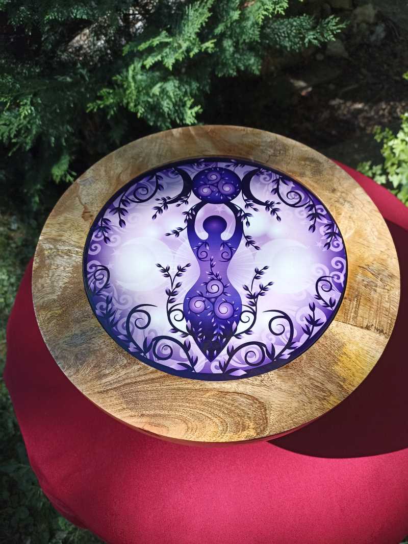 Table d’appoint en bois Déesse de la lune