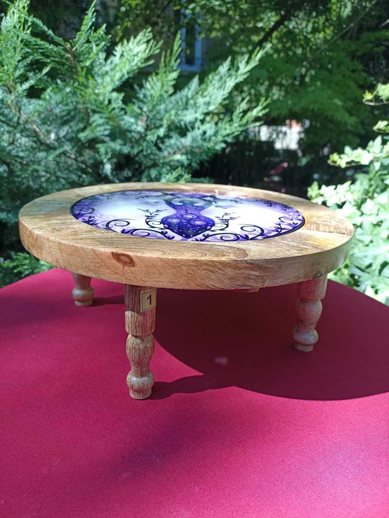 Table d’appoint en bois Déesse de la lune