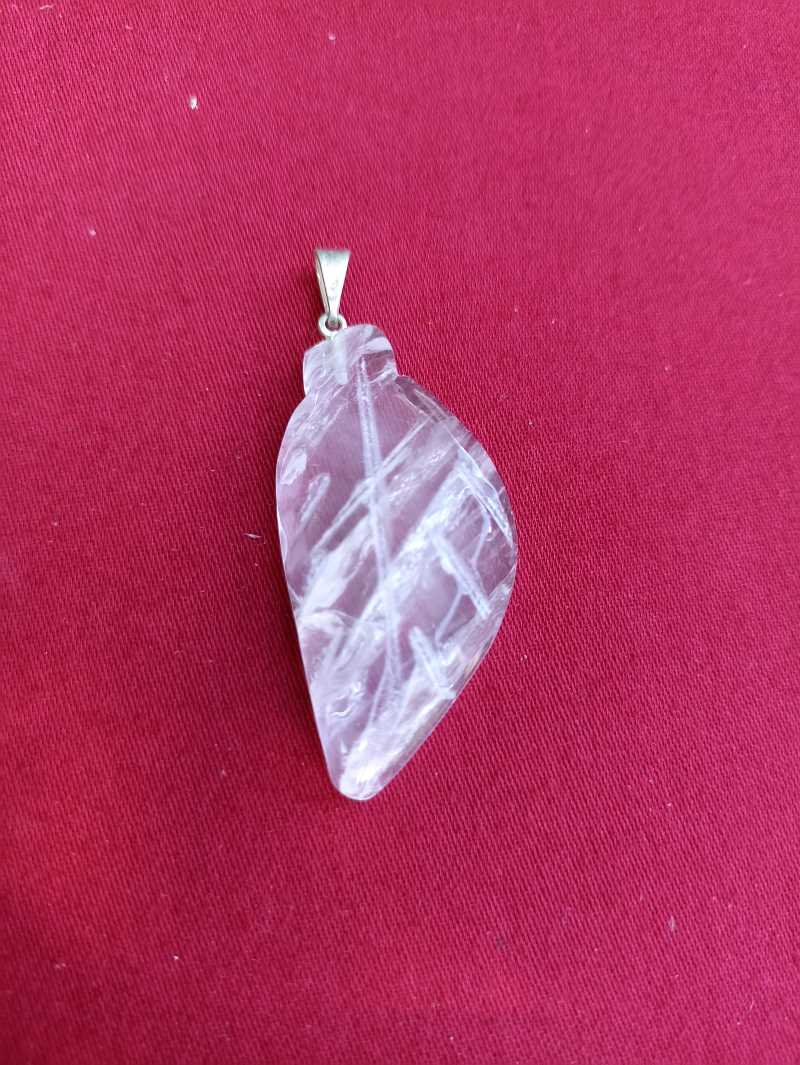 Pendentifs en feuilles de quartz plaqué argent