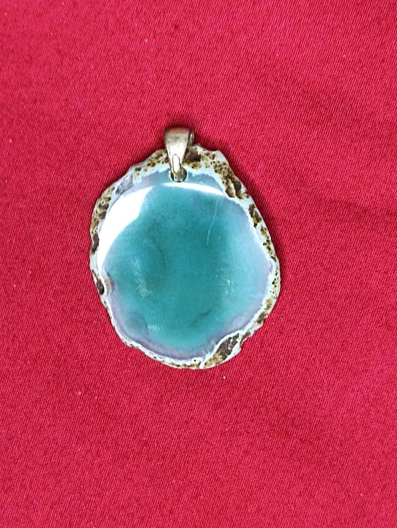 Pendentif en Agate teintée verte et plaqué argent