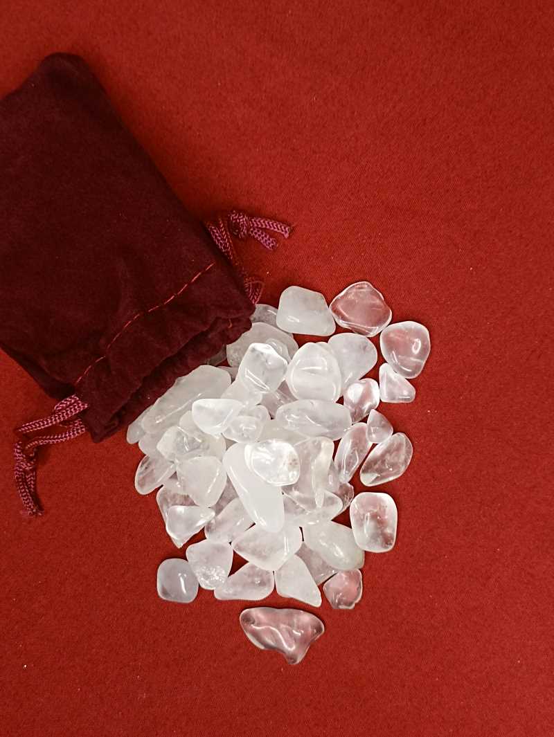 Pierres polies Cristal de Roche qualité B 100gr