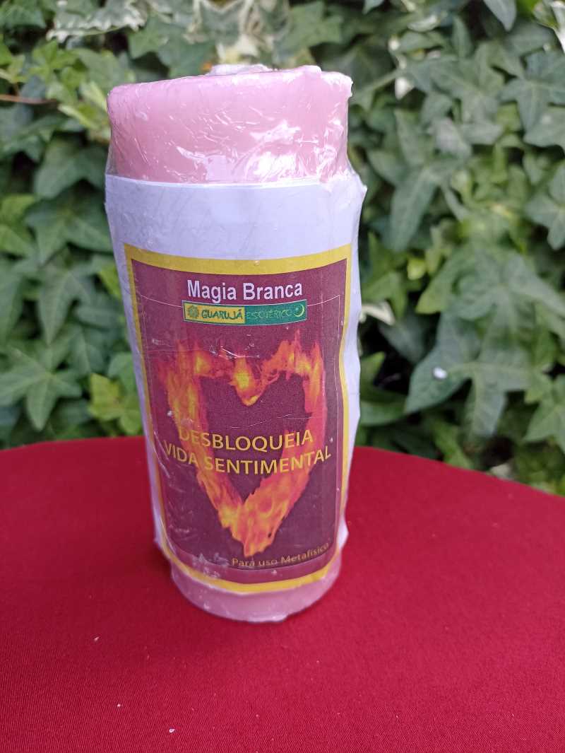 Bougie rose au gros sel