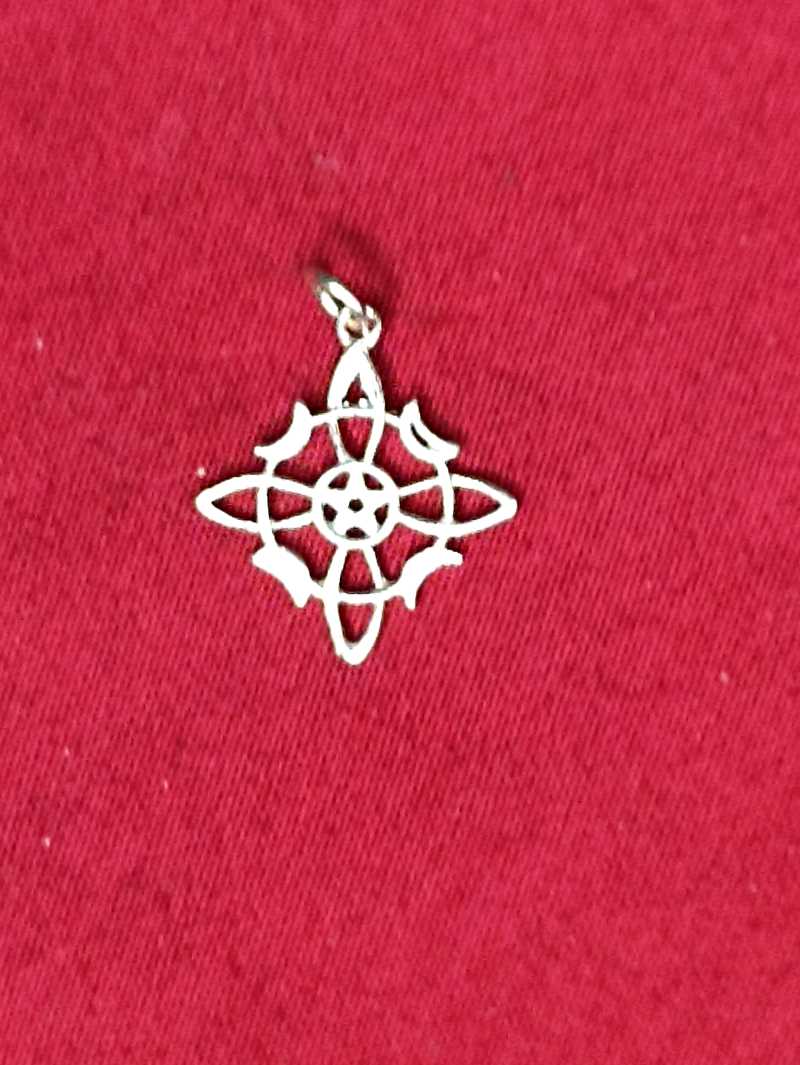 Pendentif en argent 925 nœud de sorcière avec lunes