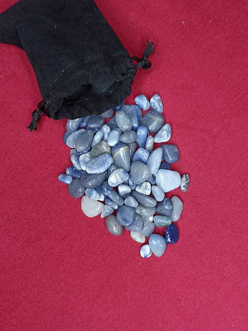 Pierres polies Quartz Bleu qualité A/B 