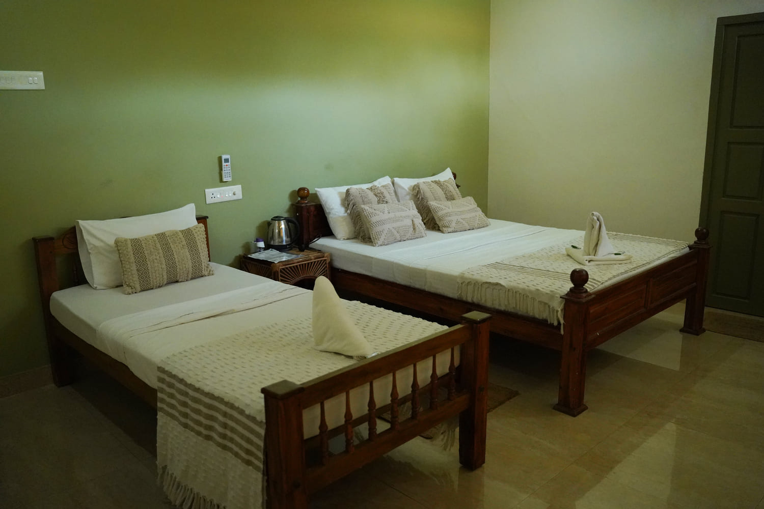 Standard Double Room with shower