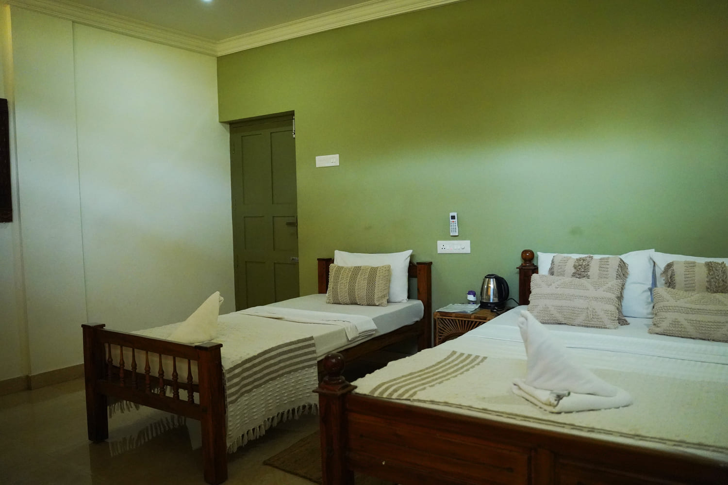 Standard Double Room with shower