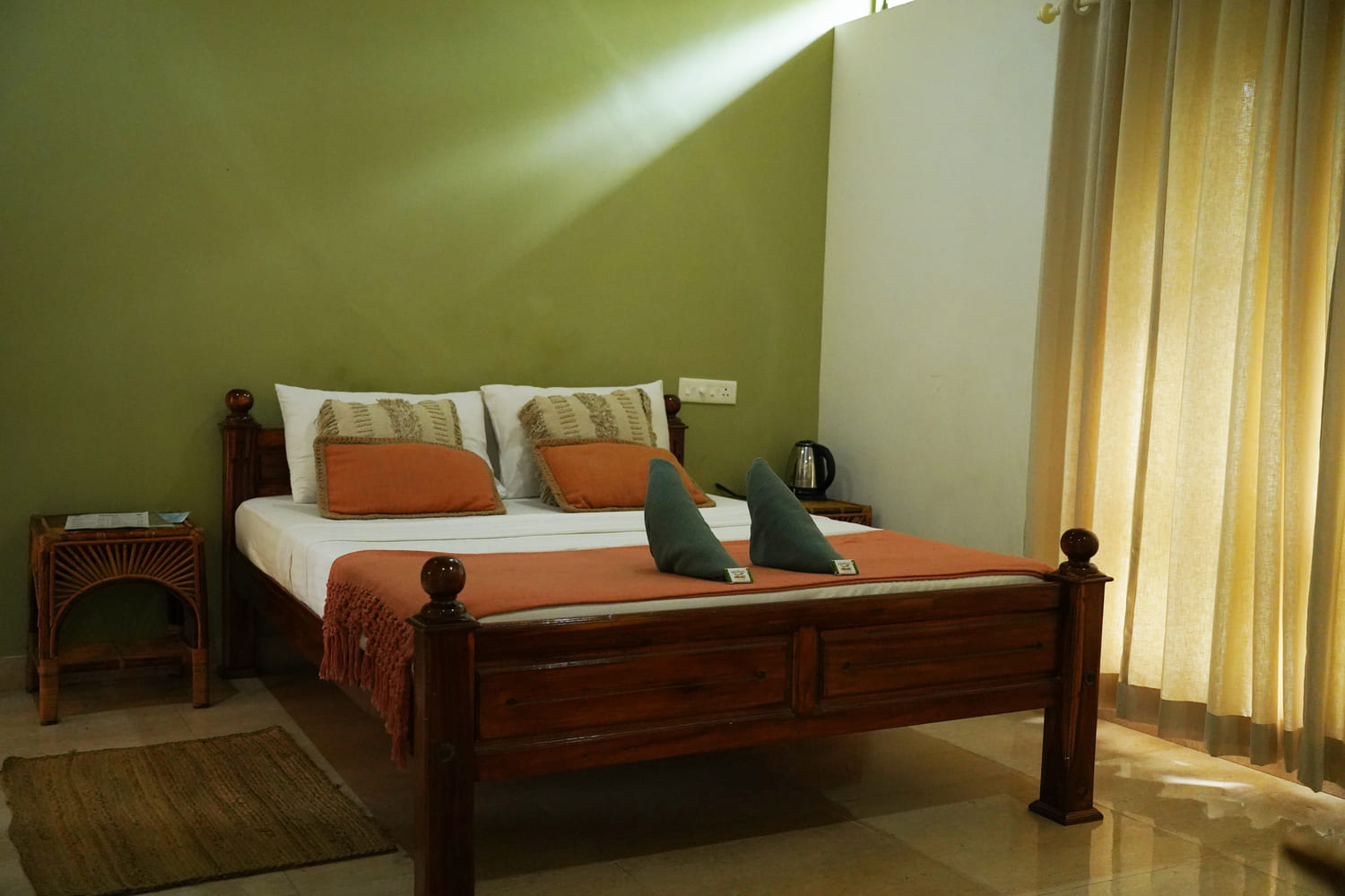 Standard Double Room with shower 