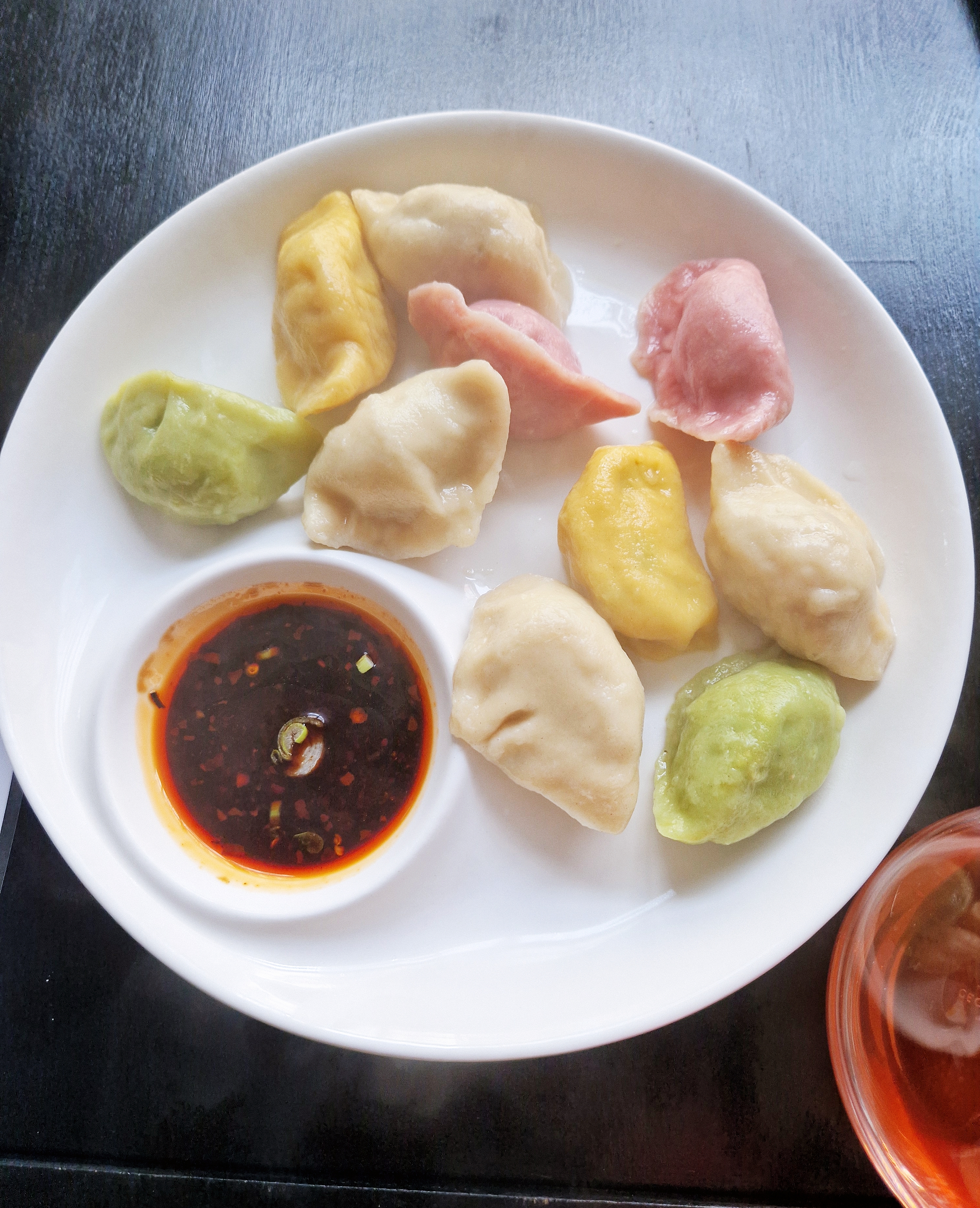 Dumplings mix 2 pcs of each, with homemade chili sovs