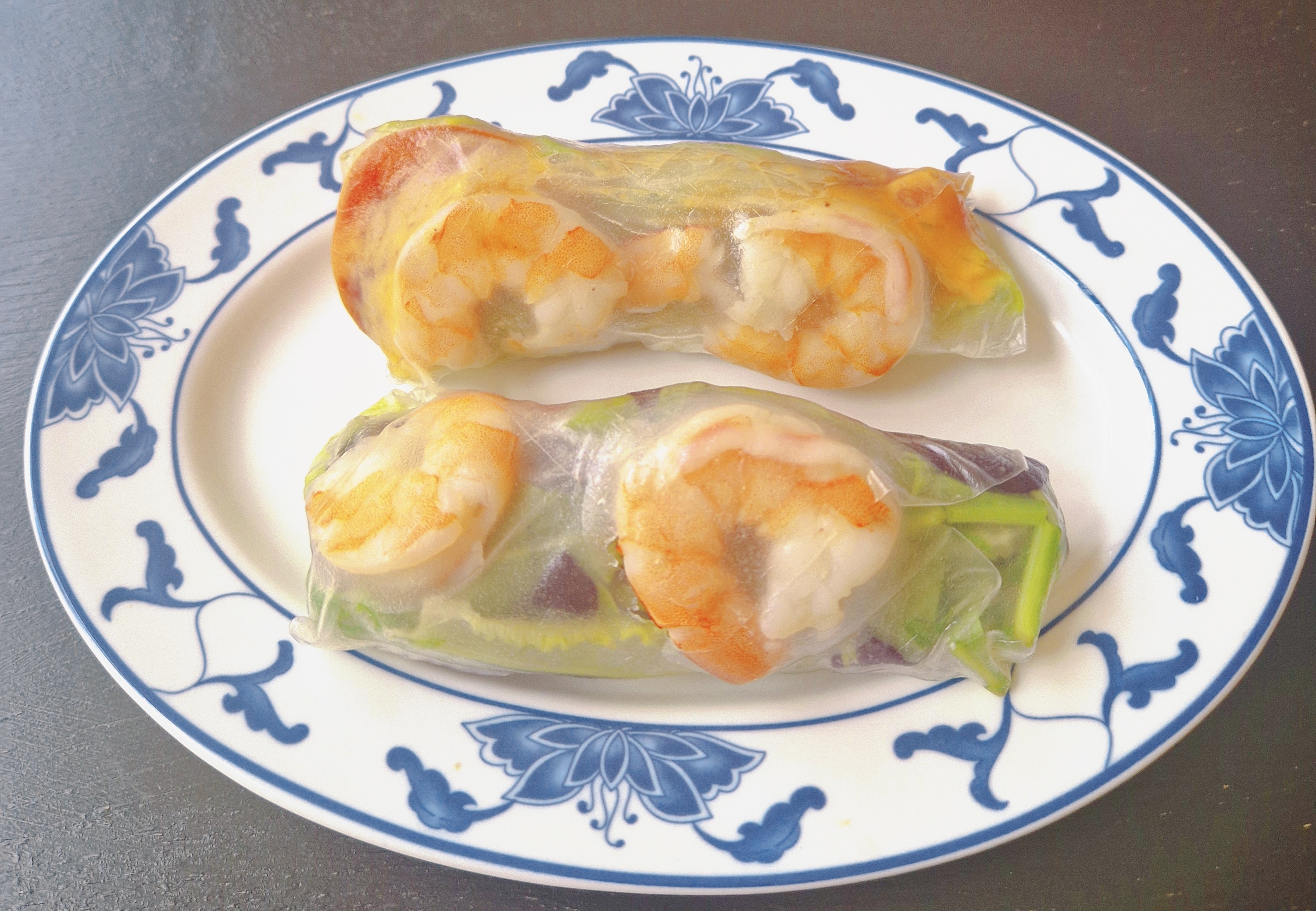 Ricepaper rolls with shrimp & salad (2 pcs)