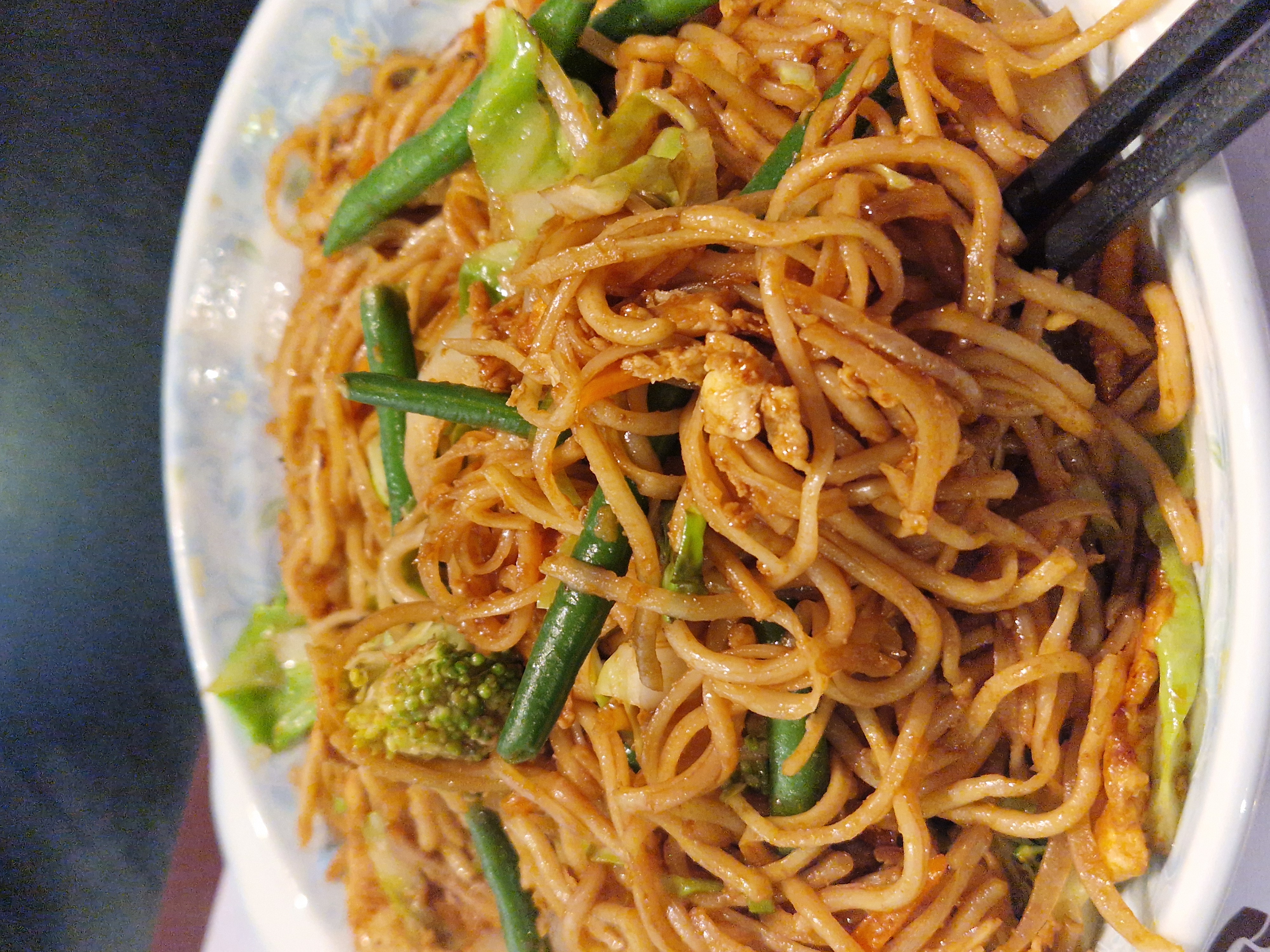 Fried noodles with vegetables