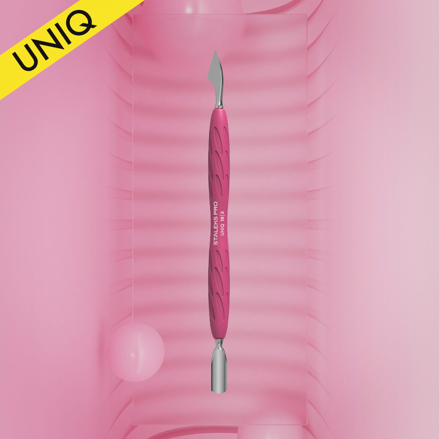 Spingitore per manicure Gummy con manico in silicone UNIQ 10 TYPE 3 (spingitore e pulitore stretto arrotondato)