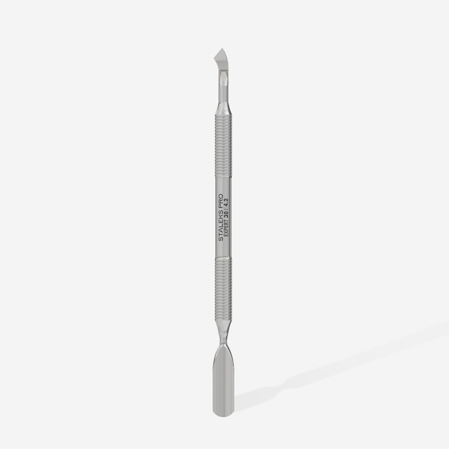 Spingitore manicure EXPERT 30 TYPE 4.2 (spingitore largo arrotondato e lama piegata)