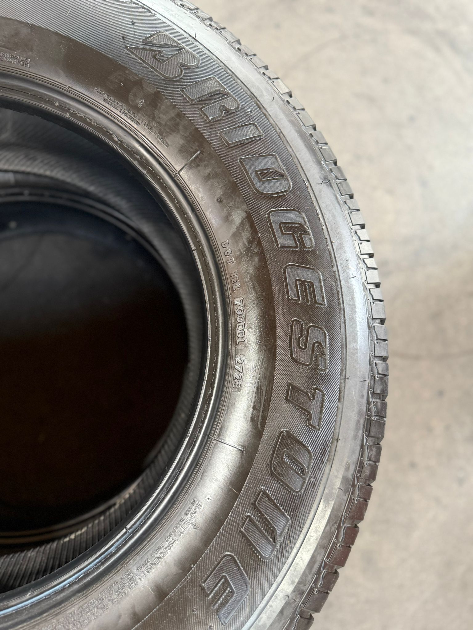 2 Seminew BRIDGESTONE DUELER H/T 684 II Tires – 265/70R17 – $190